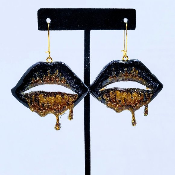 *SOLD OUT*🆕MBM "Black Gold" Drip Lip Earrings 2.65" - Picture 7 of 13